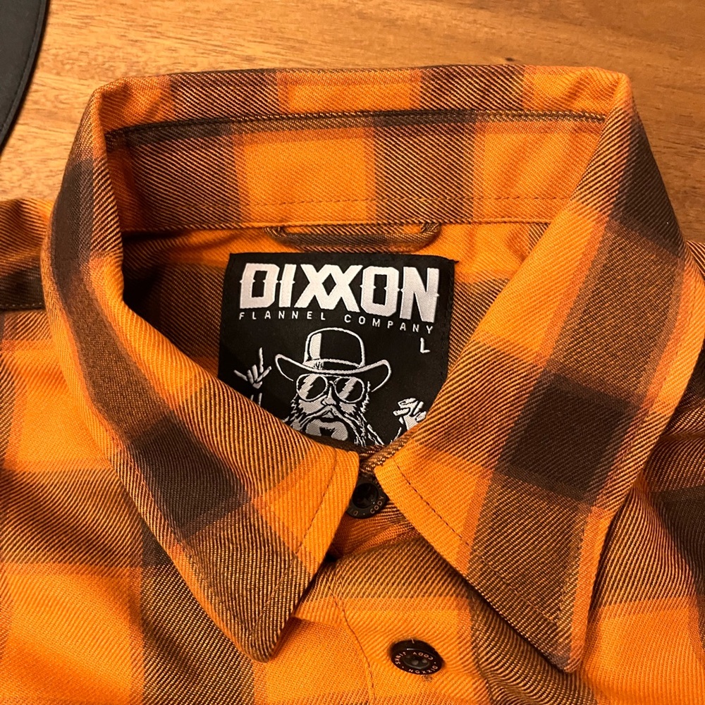 NEW Dixxon long sleeve shirt.